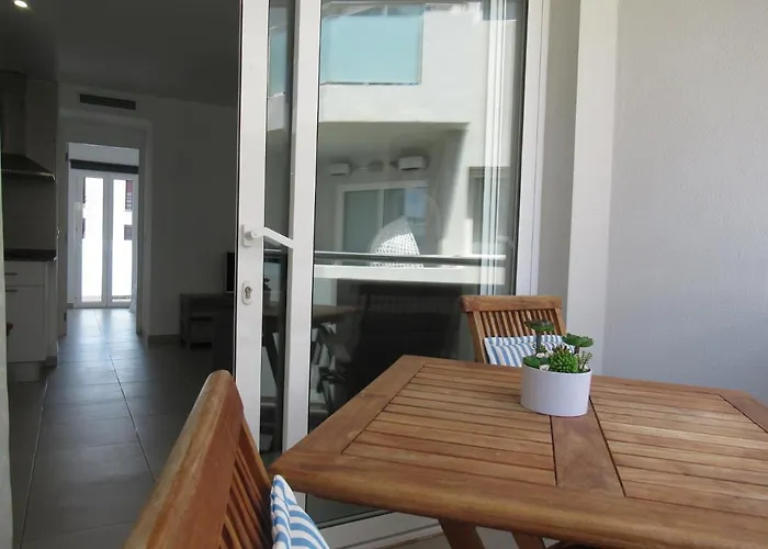 La Rosita Sun Apartments, By Comfortable Luxury * קורלחו