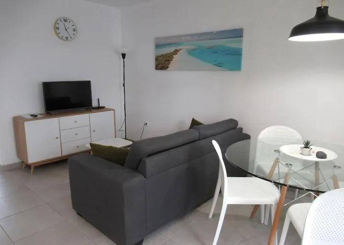 דירה La Rosita Sun Apartments, By Comfortable Luxury קורלחו